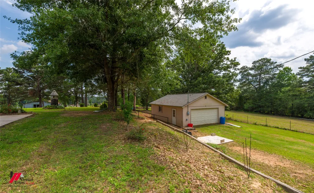 236 Charlie Cannon Road Coushatta, LA 71019