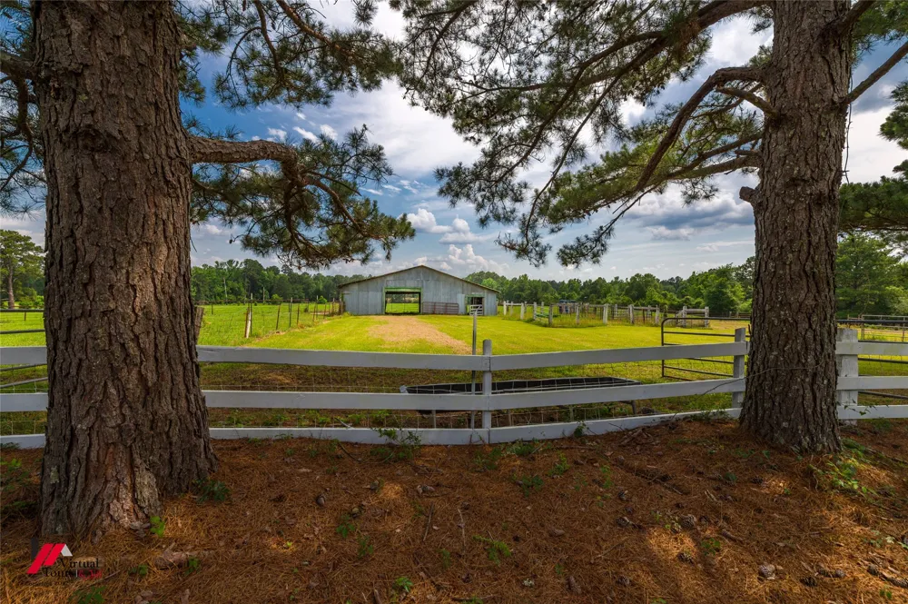 236 Charlie Cannon Road Coushatta, LA 71019