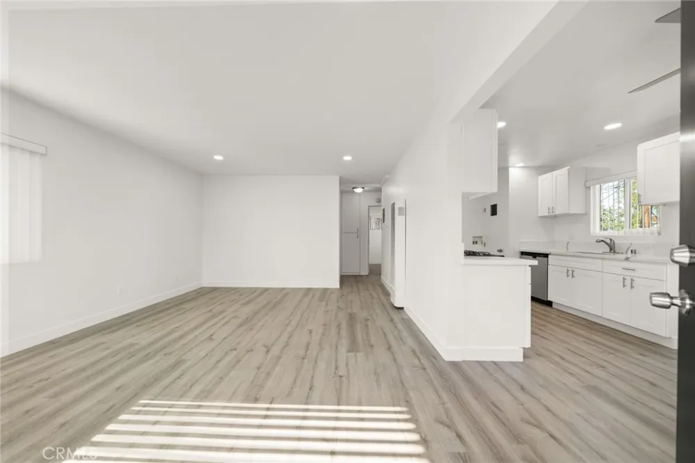 1032 Bonita Tustin, CA 92780