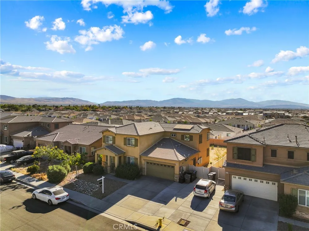38309 Fuschia Lane Palmdale, CA 93552