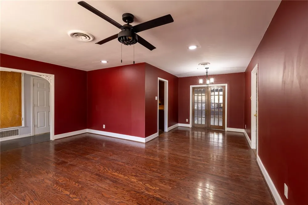 1400 Wren Lane Beeville, TX 78102