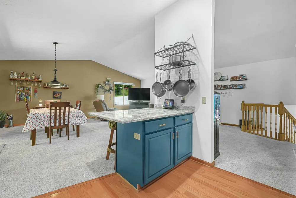 10159 Council Oak Drive Peninsula Township, MI 49686