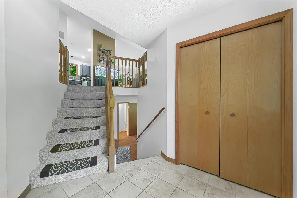 10159 Council Oak Drive Peninsula Township, MI 49686