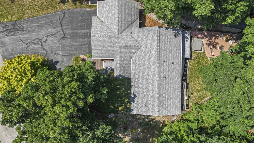 10159 Council Oak Drive Peninsula Township, MI 49686