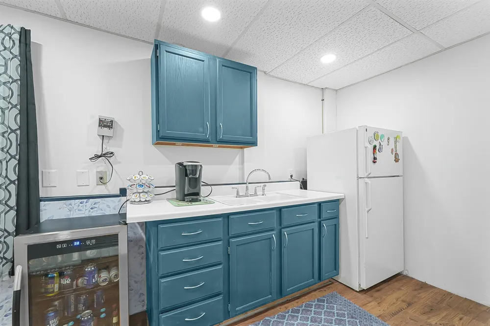 10159 Council Oak Drive Peninsula Township, MI 49686