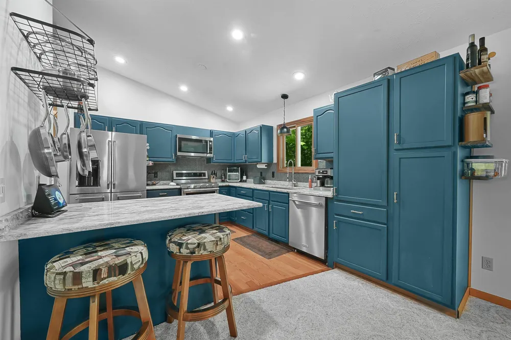 10159 Council Oak Drive Peninsula Township, MI 49686