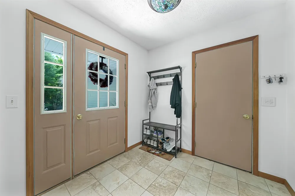 10159 Council Oak Drive Peninsula Township, MI 49686