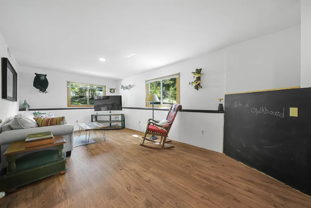 10159 Council Oak Drive Peninsula Township, MI 49686