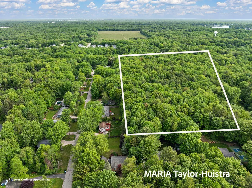17690 Jordan Lane Ferrysburg City, MI 49456
