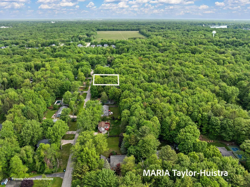 17690 Jordan Lane Ferrysburg City, MI 49456