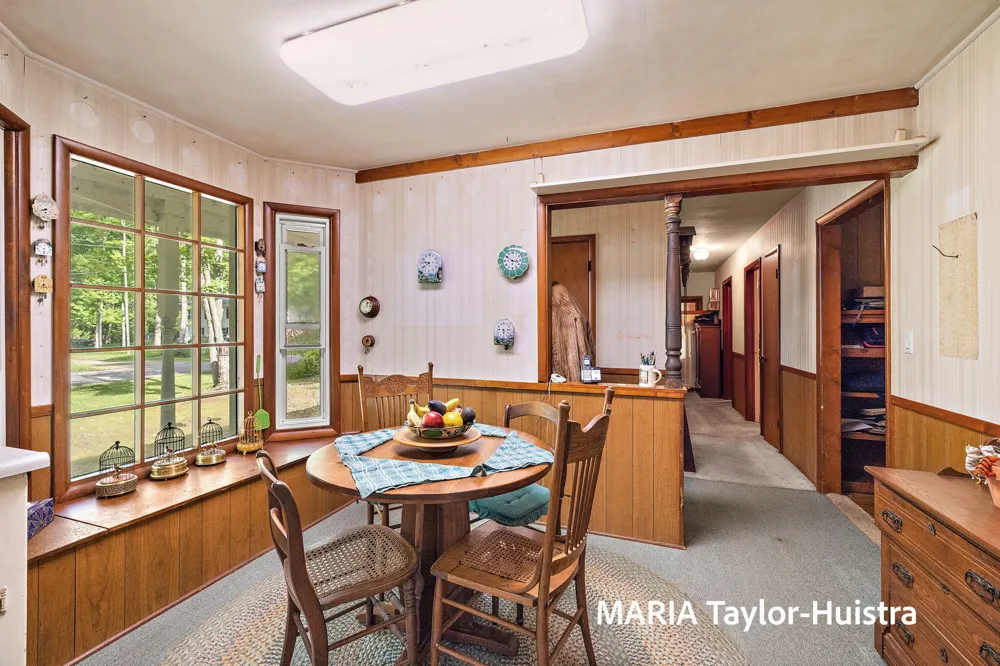 17690 Jordan Lane Ferrysburg City, MI 49456