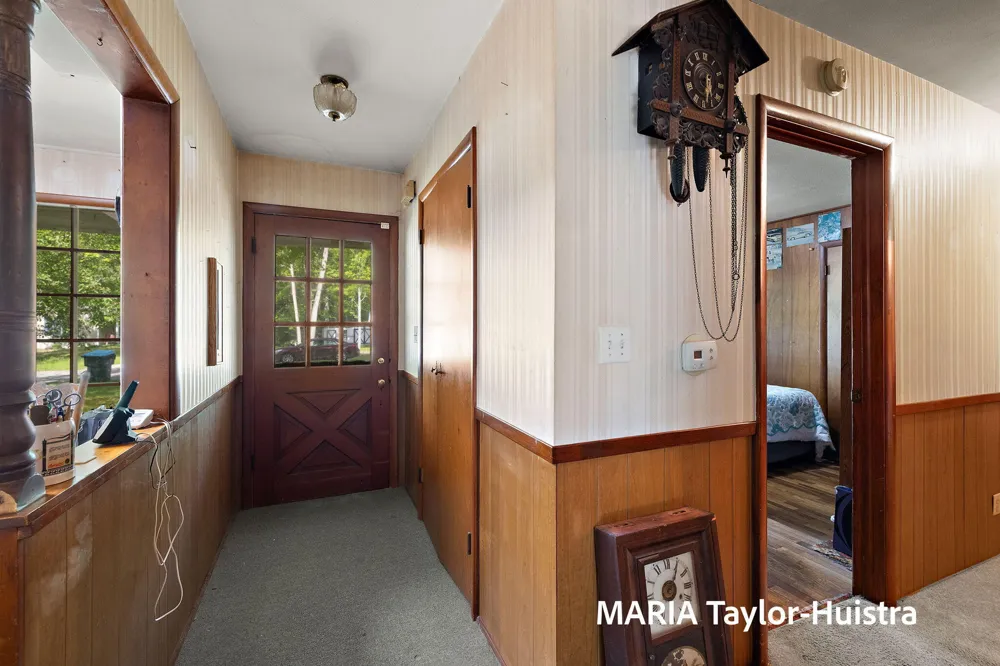 17690 Jordan Lane Ferrysburg City, MI 49456