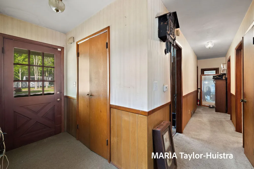 17690 Jordan Lane Ferrysburg City, MI 49456
