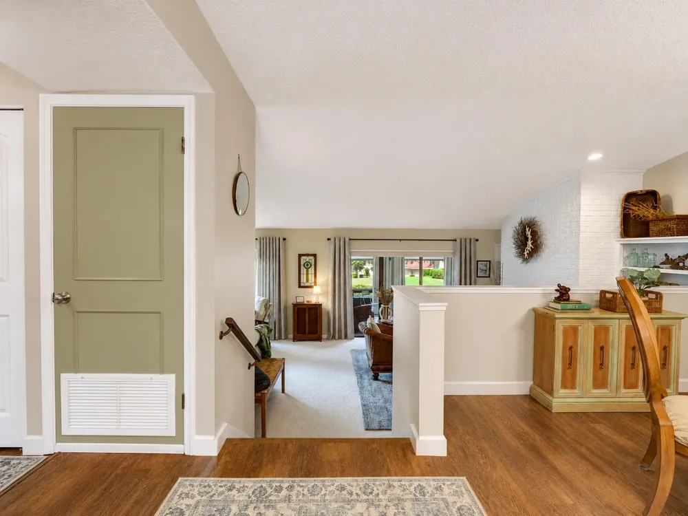 100 S TREMAIN STREET #G2 Mount Dora, FL 32757