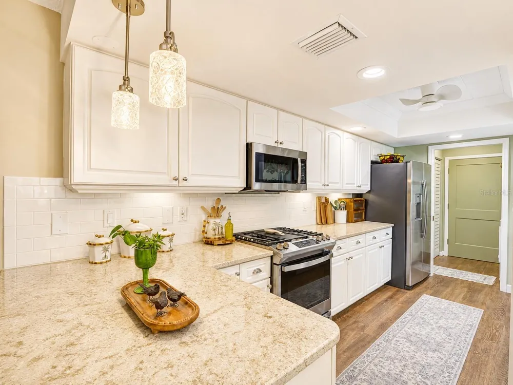100 S TREMAIN STREET #G2 Mount Dora, FL 32757