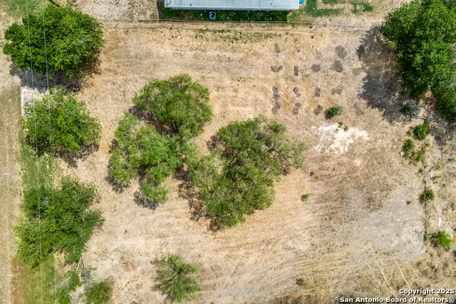 13839 Somerset Von Ormy, TX 78073