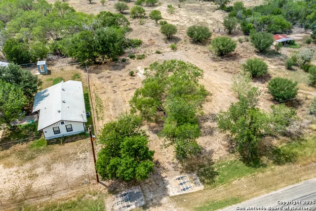 13839 Somerset Von Ormy, TX 78073