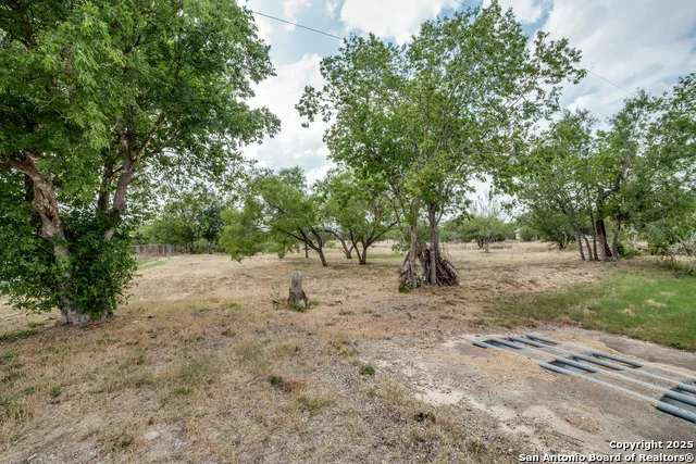 13839 Somerset Von Ormy, TX 78073