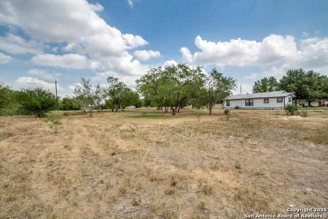 13839 Somerset Von Ormy, TX 78073