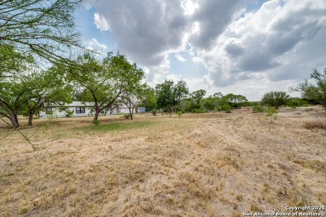 13839 Somerset Von Ormy, TX 78073