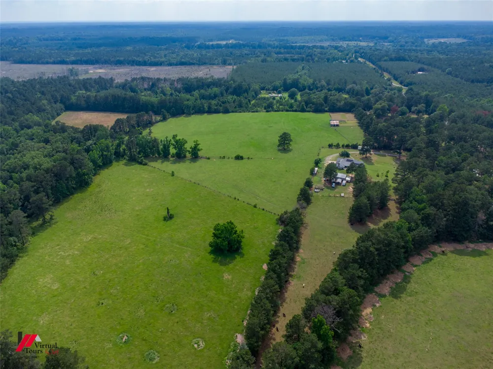 Charlie Cannon Road Coushatta, LA 71019