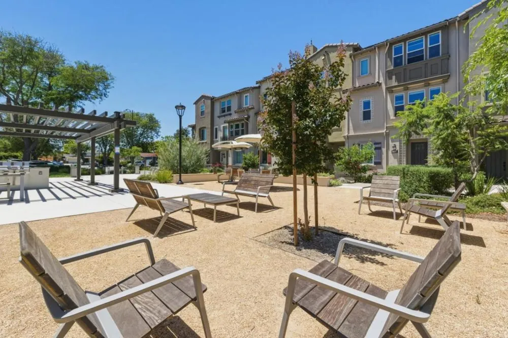 1235 Verano Road Mountain View, CA 94043