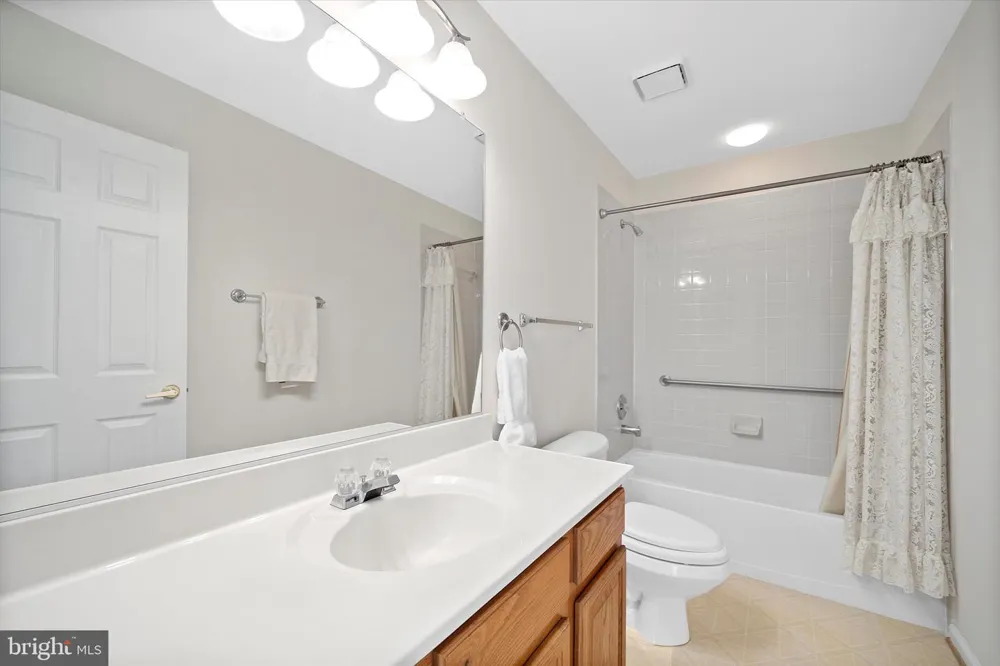13963 CHELMSFORD DRIVE Gainesville, VA 20155