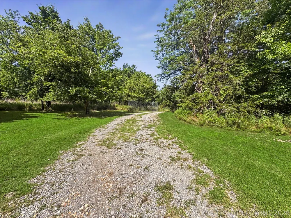 32424 S Pigeon Road Park Hill, OK 74451