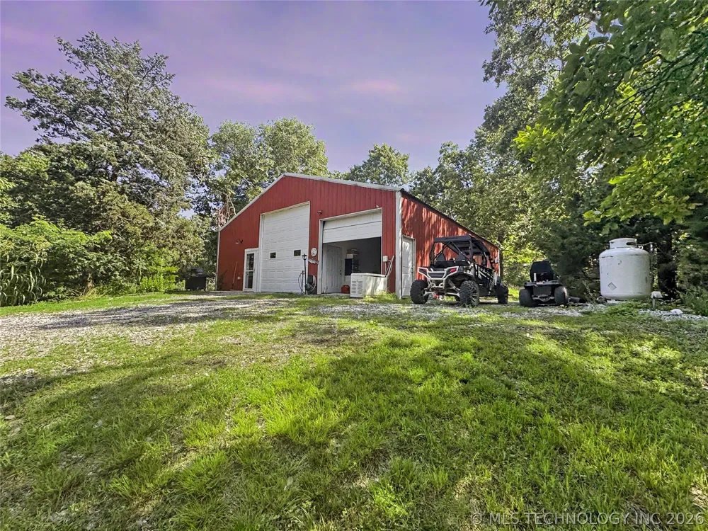 32424 S Pigeon Road Park Hill, OK 74451