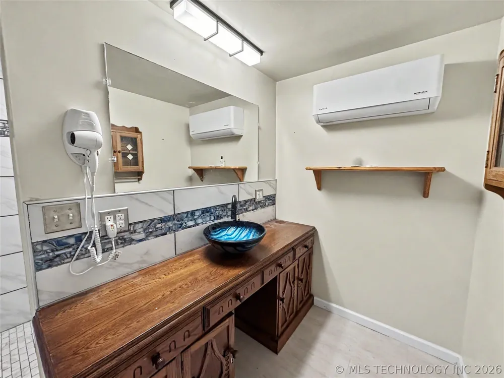 32424 S Pigeon Road Park Hill, OK 74451