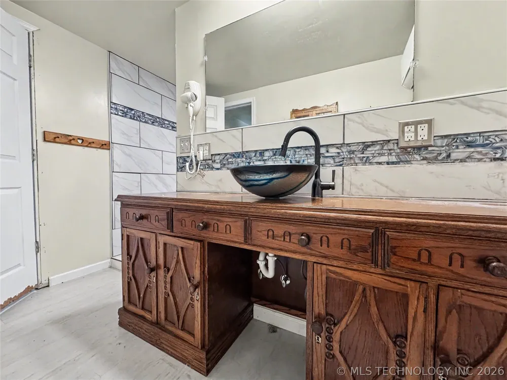 32424 S Pigeon Road Park Hill, OK 74451