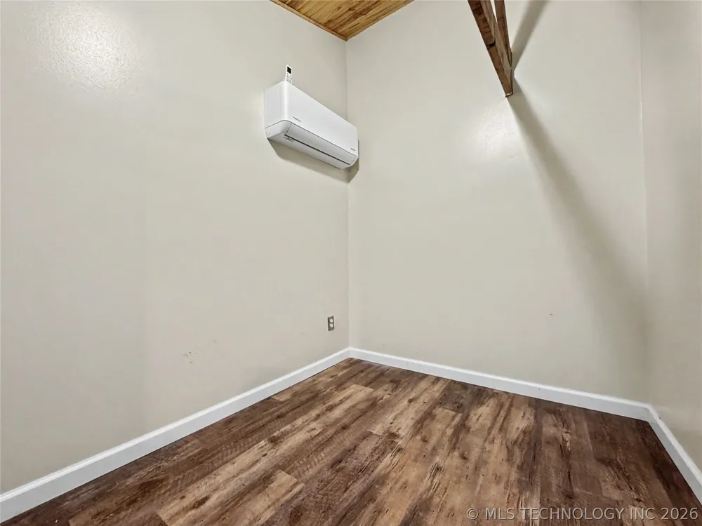 32424 S Pigeon Road Park Hill, OK 74451
