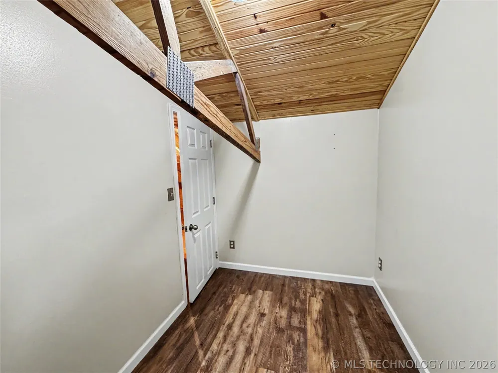 32424 S Pigeon Road Park Hill, OK 74451
