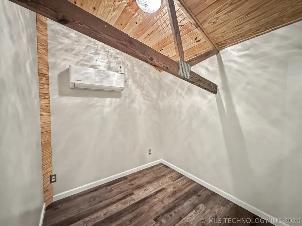 32424 S Pigeon Road Park Hill, OK 74451