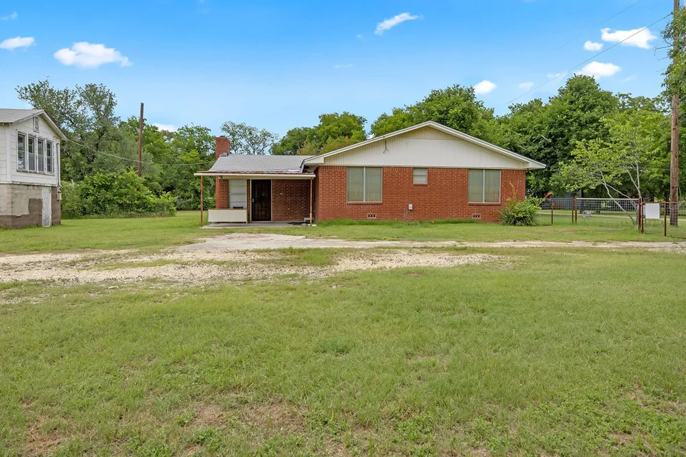 601 John Street Morgan, TX 76671