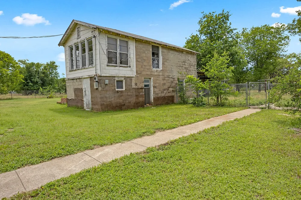 601 John Street Morgan, TX 76671