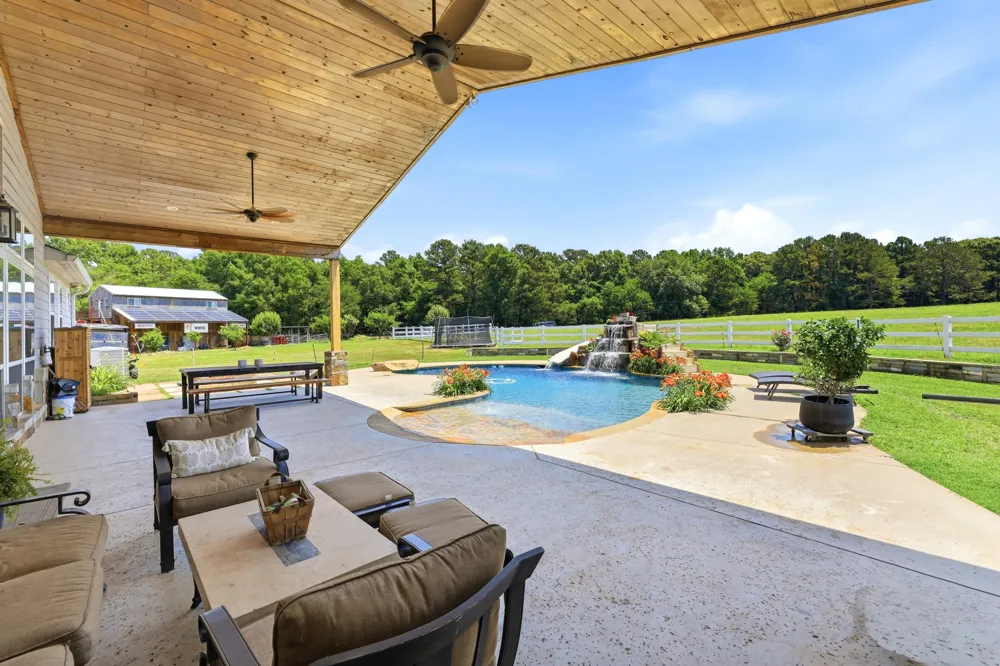 1357 County Road 3504 Bullard, TX 75757