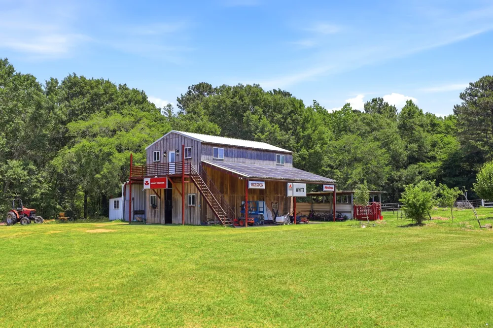 1357 County Road 3504 Bullard, TX 75757