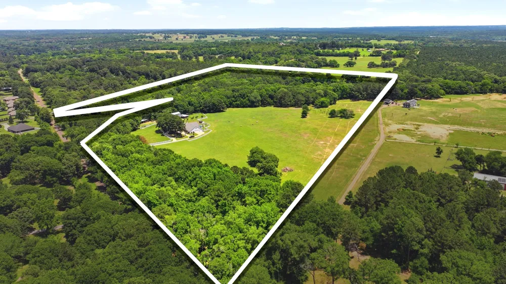 1357 County Road 3504 Bullard, TX 75757