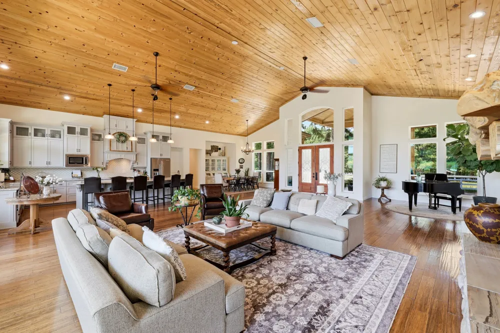1357 County Road 3504 Bullard, TX 75757