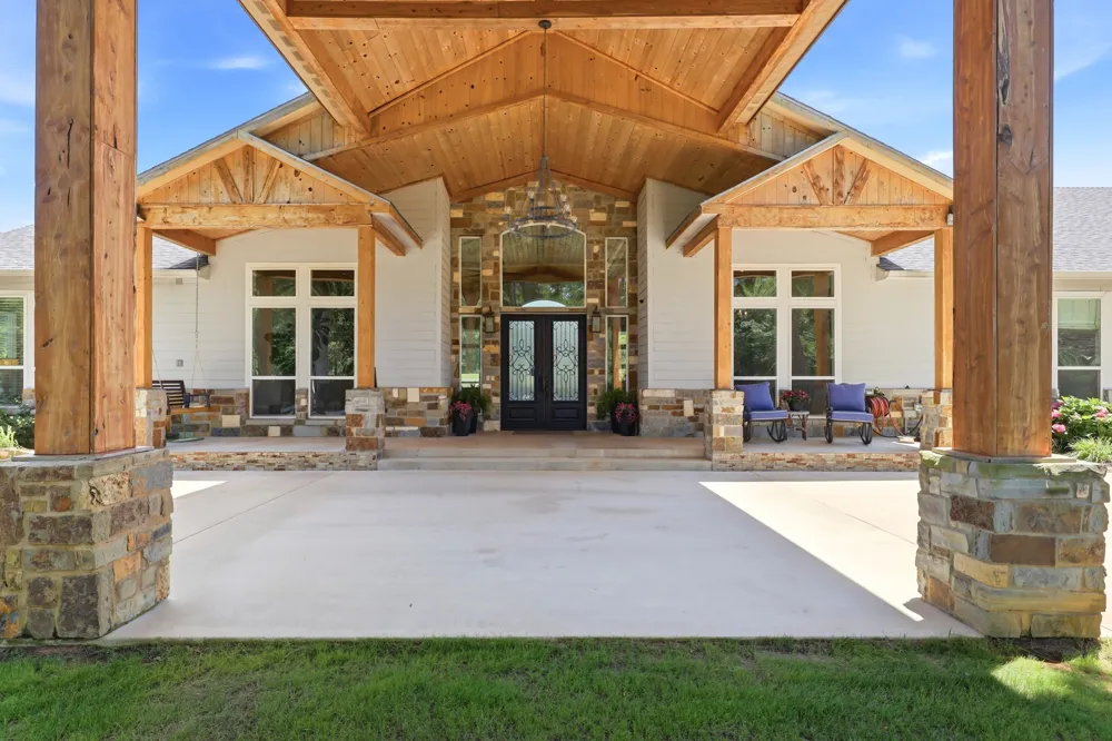 1357 County Road 3504 Bullard, TX 75757