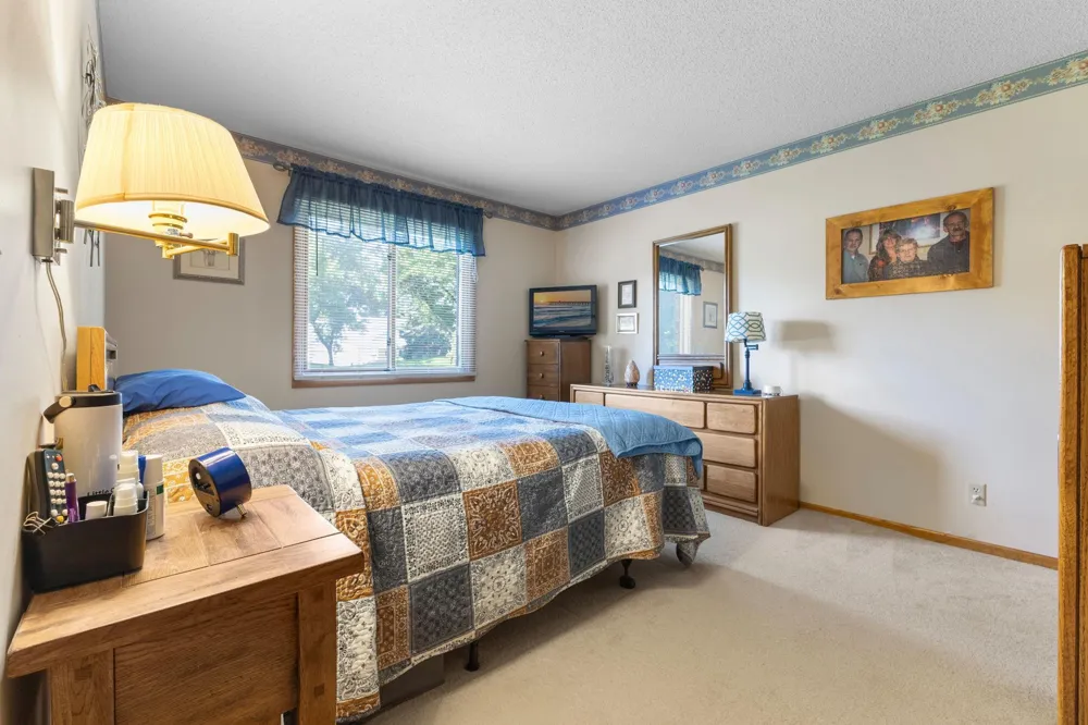 975 Heritage Court E #206 Vadnais Heights, MN 55127