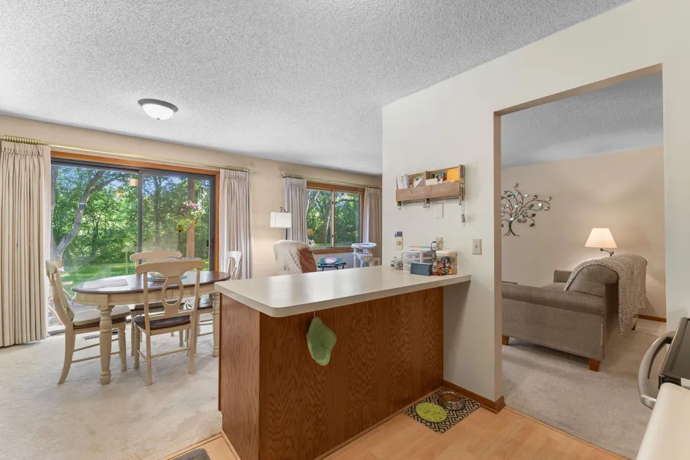 975 Heritage Court E #206 Vadnais Heights, MN 55127