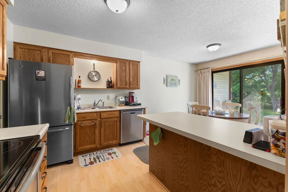 975 Heritage Court E #206 Vadnais Heights, MN 55127