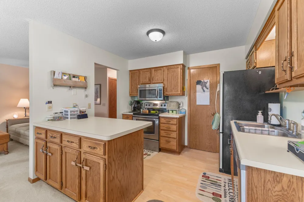 975 Heritage Court E #206 Vadnais Heights, MN 55127
