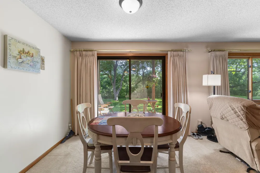975 Heritage Court E #206 Vadnais Heights, MN 55127