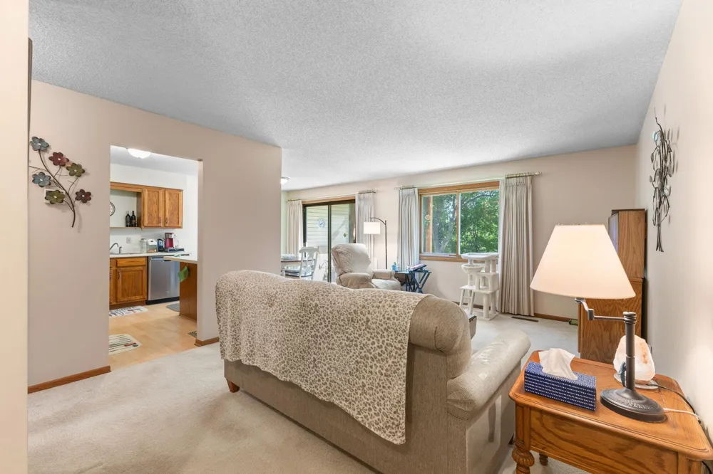 975 Heritage Court E #206 Vadnais Heights, MN 55127