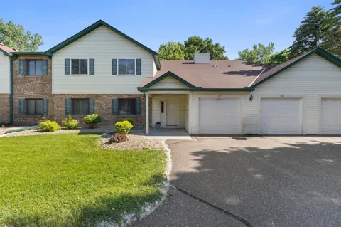 975 Heritage Court E #206