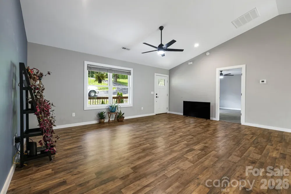 923 Newfound Road Leicester, NC 28748