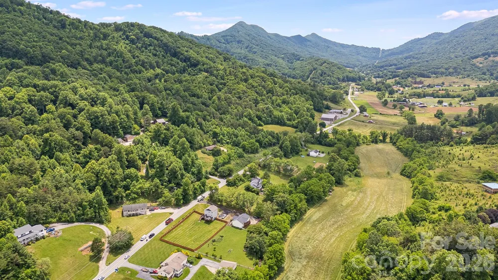 923 Newfound Road Leicester, NC 28748